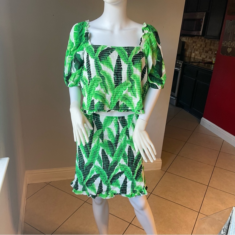Plus Size Smocked Tropical top and Leaf Skirt setTop is size 2x